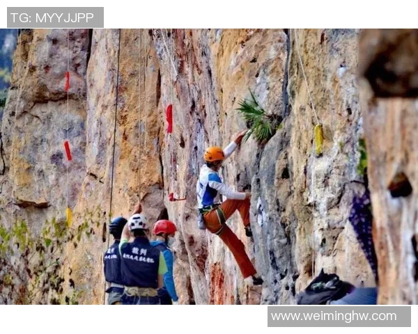 重庆攀岩队在城市马拉松中逆袭成功的励志故事与奋斗历程